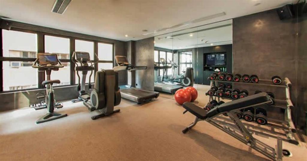 Hmlet Austin Avenue Hotel Хонконг Екстериор снимка