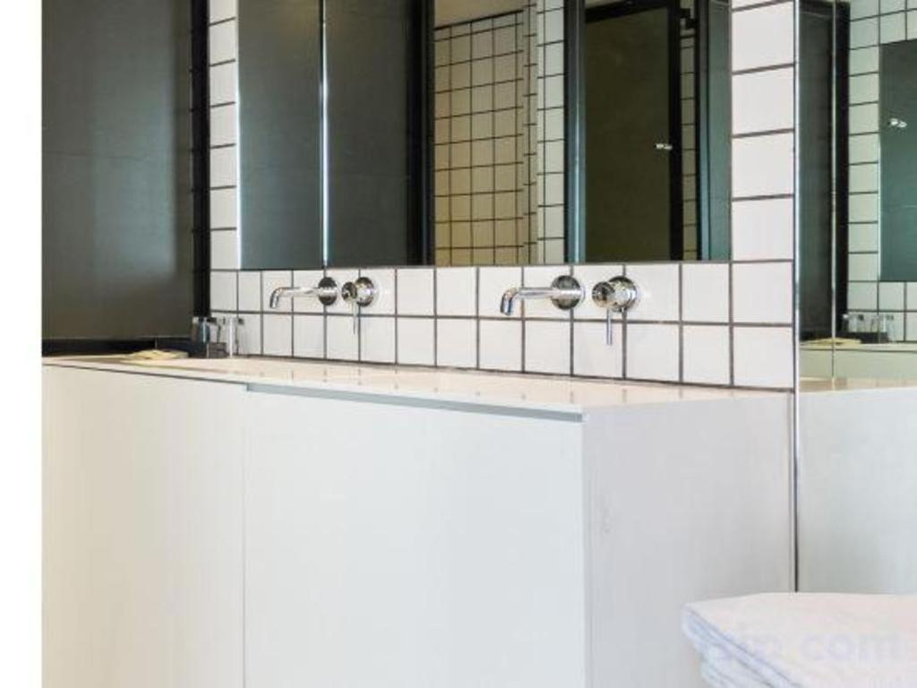 Hmlet Austin Avenue Hotel Хонконг Екстериор снимка