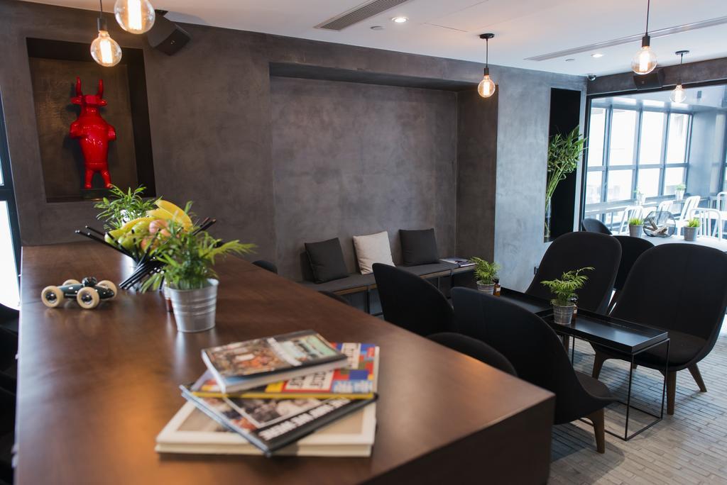 Hmlet Austin Avenue Hotel Хонконг Екстериор снимка